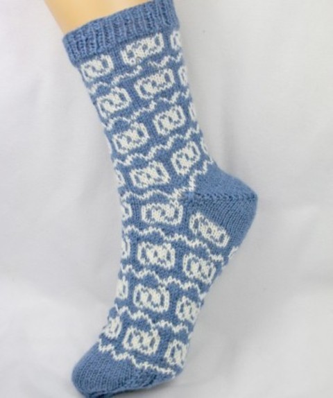 hurricanesocks.pdf-1coverdata.jpgmain.jpg