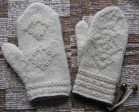PF-Twined_Mittens.jpgmain.jpg