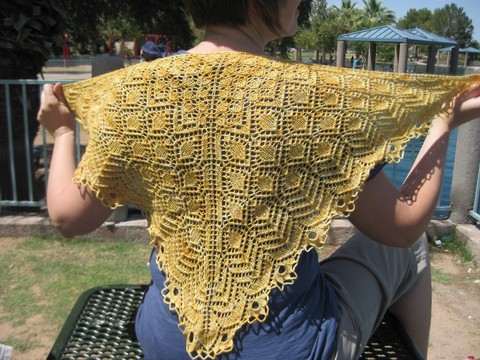 Triangle_shawl_026.jpgmain.jpg