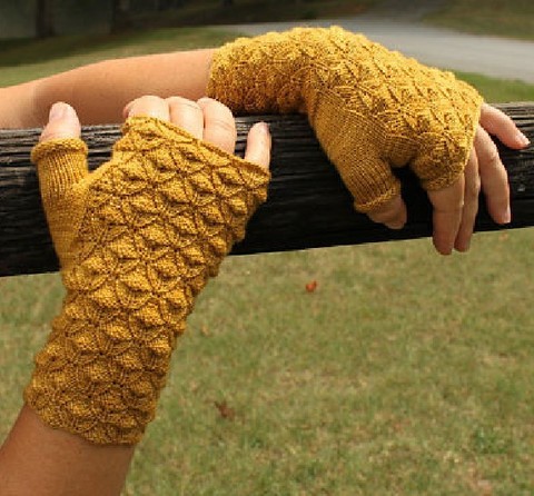 Golden_Rod_Gloves_patternfish.pdf-1main.jpg