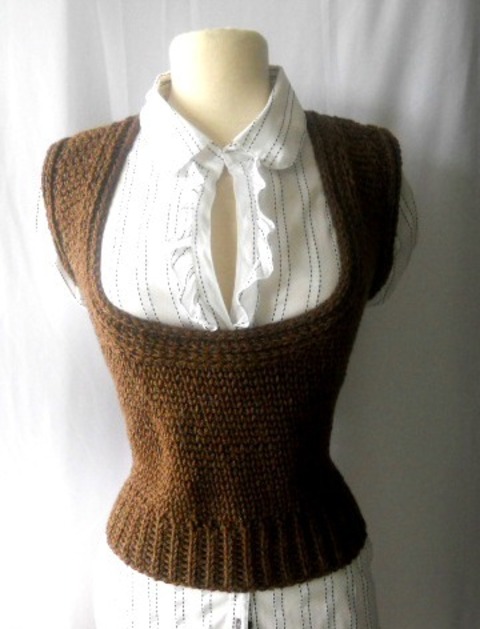 Scoopneck_Vest_0081.jpg