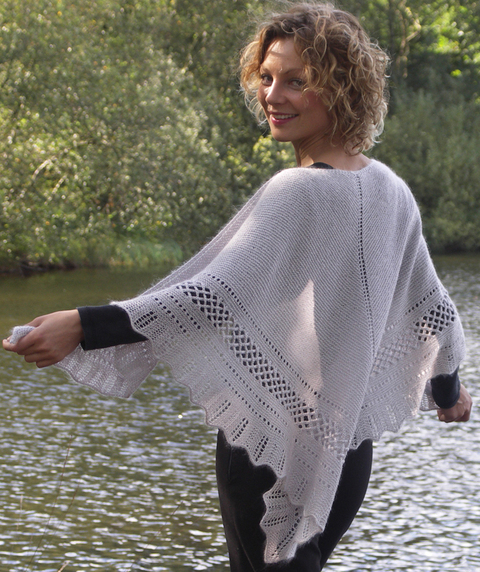 14.3_Shawl_with_plaited_border.jpgmain1.jpg