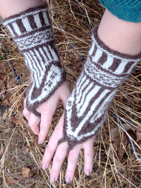 pf-w1-armwarmers.jpg