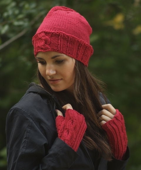 cablehatandmitts.jpg