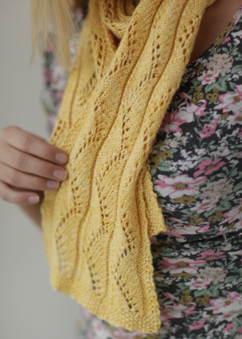 S024WalkontheBeachLaceScarf.jpg