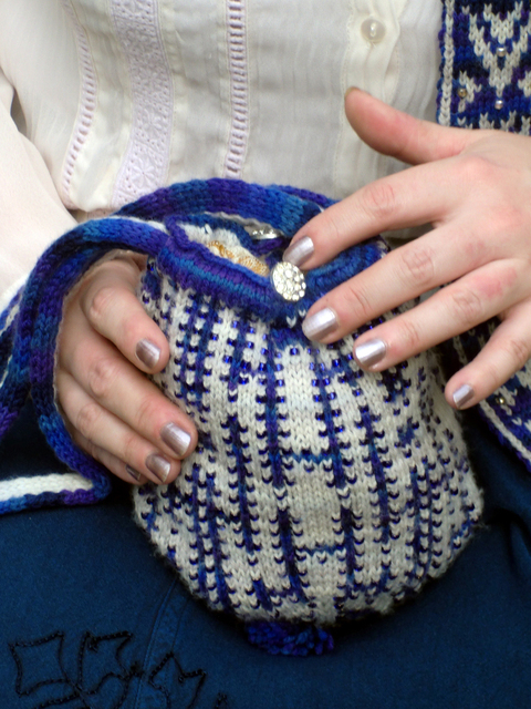 pf1-bag-on-lap.jpg