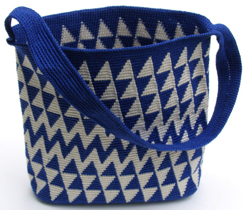 BagLeft.jpg