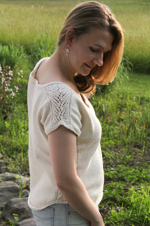 Tarry_20shoulder_20The_20Knitting_20Vortex.jpg