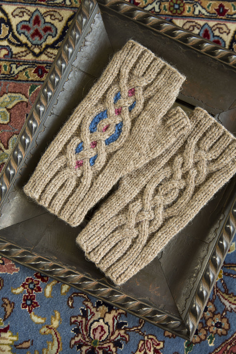 Braided_Hand_Both_Embroidered_Frame.jpg