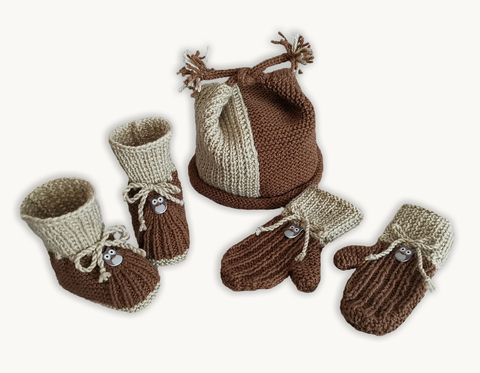 Whoo-Whoo_20Booties__20Cap_20and_20Mittens.jpg